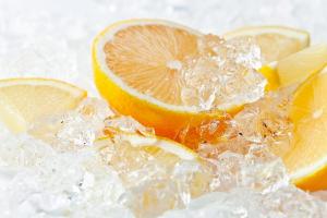 Сок из апельсинов и лимонов