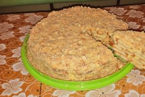 Торт из печенья «Ушки» без выпечки Рецепт наполеона из ушек с заварным кремом